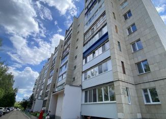 Продажа 3-комнатной квартиры, 70 м2, Октябрьский, 35-й микрорайон, 30А