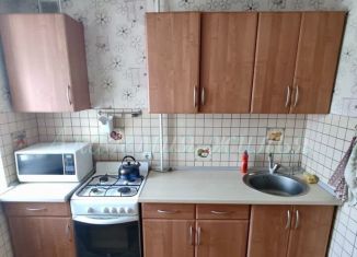 Сдается в аренду 2-ком. квартира, 50 м2, Уфа, проспект Октября, 135