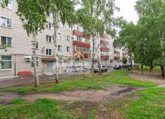 Продается двухкомнатная квартира, 44 м2, Татарстан, улица Космонавтов, 30