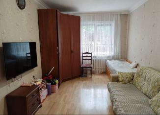 Продается двухкомнатная квартира, 60 м2, Владикавказ, Весенняя улица, 32, 10-й микрорайон