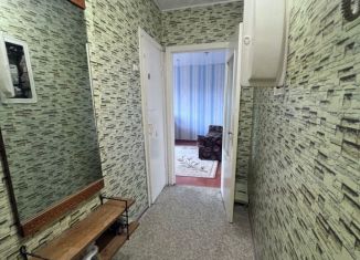 Сдается в аренду квартира студия, 30 м2, Сарапул, Советская улица, 92