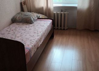 Сдача в аренду трехкомнатной квартиры, 60 м2, Усть-Кут, улица Кирова, 32А