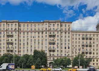 Продам трехкомнатную квартиру, 72 м2, Москва, площадь Победы, 2к2, метро Фили