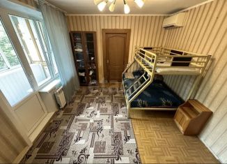 Продам 2-ком. квартиру, 37 м2, Москва, Малая Юшуньская улица, 6к3, метро Каховская