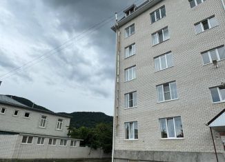 Продается многокомнатная квартира, 143 м2, Карачаево-Черкесия, улица Микояна, 10