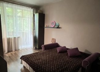 Сдается 1-ком. квартира, 30 м2, Москва, улица Мещерякова, 2к2, станция Тушинская