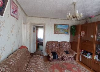 Продам 2-комнатную квартиру, 44 м2, Кирово-Чепецк, Советская улица, 5