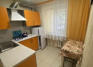 Аренда однокомнатной квартиры, 35 м2, Ейск, Октябрьская улица, 197