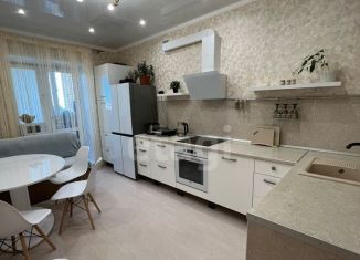 Продам 2-ком. квартиру, 60 м2, Тюмень, ЖК Московский, улица Московский Тракт, 83к2