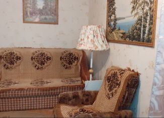 Сдается двухкомнатная квартира, 37.1 м2, Ломоносов, Владимирская улица, 18А