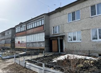 Продажа 2-ком. квартиры, 49 м2, село Логиново, улица 8 Марта, 17А