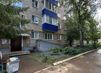 Аренда 1-комнатной квартиры, 32 м2, Туймазы, улица Мичурина, 21Б