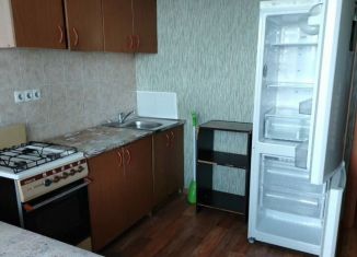 Сдам 1-ком. квартиру, 36 м2, Азов, Инзенская улица, 13А