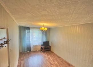 Продам 1-комнатную квартиру, 33 м2, Кириши, Молодёжный бульвар, 13