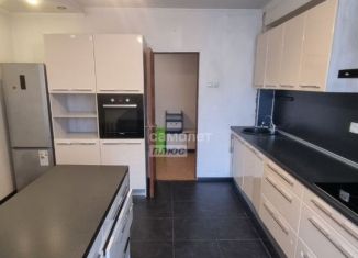 Продаю 3-ком. квартиру, 91.2 м2, Сыктывкар, Советская улица, 1