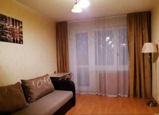 Продаю 1-ком. квартиру, 32.8 м2, Псков, Петровская улица, 12