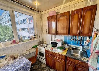 Продажа 3-комнатной квартиры, 60.2 м2, Кингисепп, Большая Советская улица, 37/2