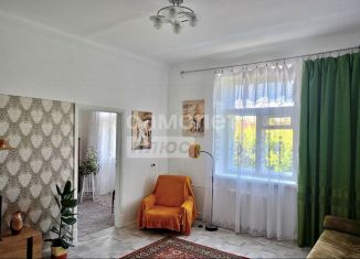 Продаю трехкомнатную квартиру, 73.1 м2, Салават, улица Гагарина, 18