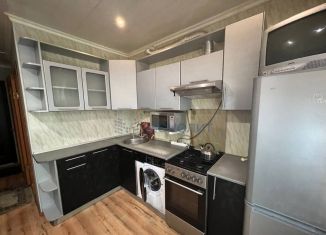 Продаю 1-ком. квартиру, 33 м2, Нижний Новгород, улица Германа Лопатина, 2