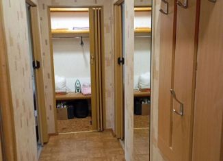 Сдается в аренду двухкомнатная квартира, 45 м2, Магнитогорск, улица Доменщиков, 21
