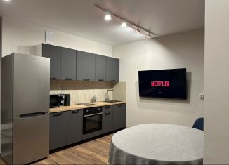 Продаю квартиру студию, 32.7 м2, Тюмень, улица Павла Никольского, 8, ЖК Акватория