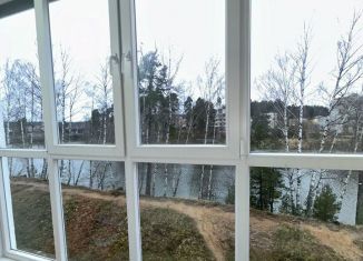 Продам 2-ком. квартиру, 59.6 м2, Кохма, Ивановская улица, 17Б