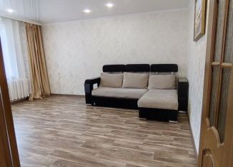 Трехкомнатная квартира на продажу, 71.6 м2, Йошкар-Ола, улица Петрова, 13, микрорайон Центральный