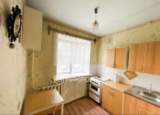 Продаю 3-комнатную квартиру, 60.5 м2, Обь, Строительная улица, 3