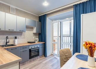 Продажа 2-комнатной квартиры, 45.5 м2, деревня Царёво, улица Петра Гаврилова, 38