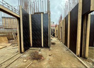 Продается 1-ком. квартира, 50 м2, Махачкала, улица Каммаева, 56