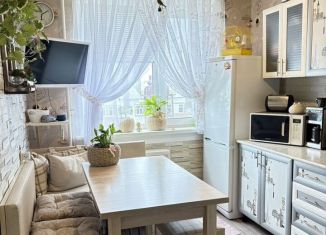 Продается 3-ком. квартира, 62.8 м2, Архангельская область, Двинская улица, 45к1