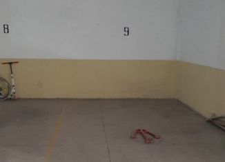 Сдается в аренду машиноместо, 18 м2, Крым, улица Володарского