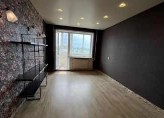 Продажа 1-ком. квартиры, 33 м2, Псковская область, улица Тимирязева, 19