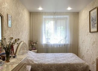 Продам 3-комнатную квартиру, 59.8 м2, Воткинск, Верхняя улица, 11