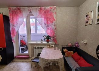 Продаю двухкомнатную квартиру, 65 м2, Чебаркуль, улица Заря, 27А