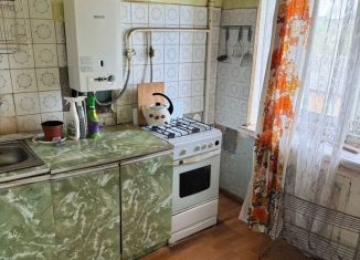 Продаю 2-ком. квартиру, 40.9 м2, Дзержинск, улица Пирогова, 31