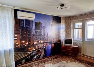 Продаю 1-комнатную квартиру, 30 м2, Оренбург, улица 60 лет Октября, 24