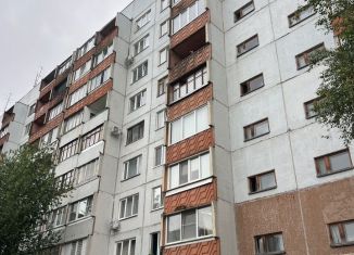 Продам 1-ком. квартиру, 32.6 м2, Псковская область, улица Кузбасской Дивизии, 30А