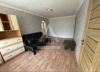 Продается 3-ком. квартира, 42.2 м2, Челябинск, улица Энтузиастов, 8