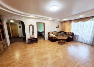 Продаю 4-комнатную квартиру, 110 м2, Истра, Советская улица, 36А