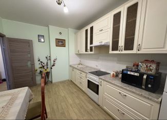 Продается 2-ком. квартира, 63.6 м2, Старый Оскол, микрорайон Северный, 36