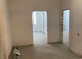 Продаю 1-ком. квартиру, 55 м2, Махачкала, проспект Али-Гаджи Акушинского, 334