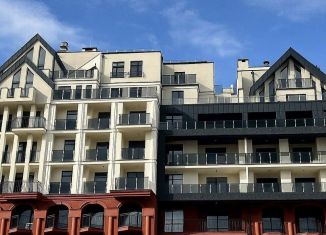 Продам 2-ком. квартиру, 91.4 м2, Калининград, улица Молодой Гвардии, 34