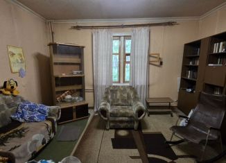 Продам 2-ком. квартиру, 64.3 м2, Северск, улица Мира, 2