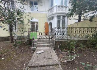 3-комнатная квартира на продажу, 75 м2, Ялта, Боткинская улица, 16