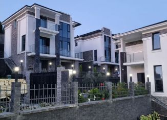 Продам дом, 291 м2, Сочи, микрорайон Новый Сочи, Клубничная улица, 2/2