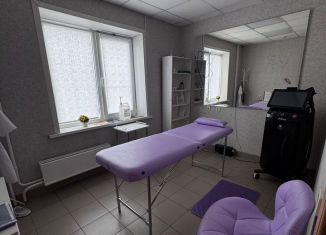 Сдается офис, 15 м2, Искитим, микрорайон Индустриальный, 37