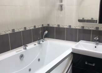 Сдаю 1-комнатную квартиру, 40 м2, Лобня, Аэропортовская улица, 5