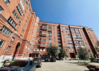 Продажа трехкомнатной квартиры, 80 м2, Копейск, Коммунистический проспект, 18