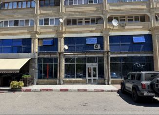 Сдаю в аренду помещение свободного назначения, 162 м2, Грозный, проспект Ахмат-Хаджи Абдулхамидовича Кадырова, 53